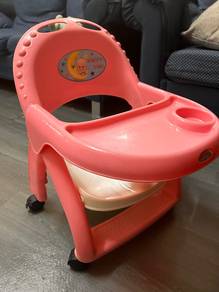 Baby feeding chair