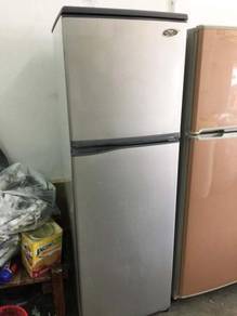 2 Pintu Fridge Ais Freezer Toshiba Refrigerator