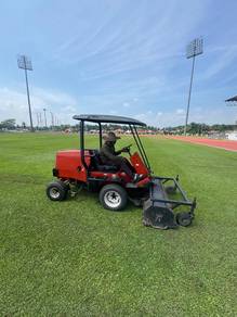 mesin potong rumput stadium Jacobsen Turfcat