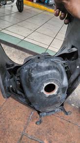 pulsar ns200 petrol tank