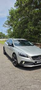 Volvo V40 CROSS COUNTRY T5 in Sungai Udang, MLK