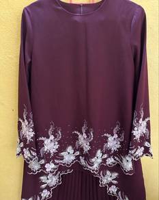 Minu Kurung Burgundy