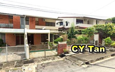 Semi-Detached House For Sale in Gelugor,PNG