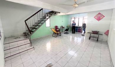 1.5-storey Terraced House For Sale in Ipoh,PRK