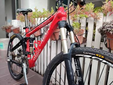 Tank Flemingo XC Full Suspension MTB