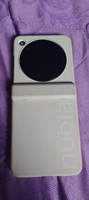 Nubia flip 5g 