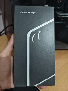 Samsung Galaxy Z Flip7 5G