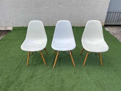 YE77F Kerusi Makan Dining Chair White