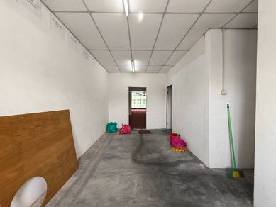 Shop lot For Sale in Kampar,PRK