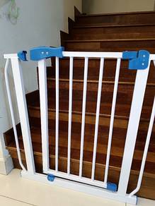 Baby Safety Gate / Staircase Safety Door