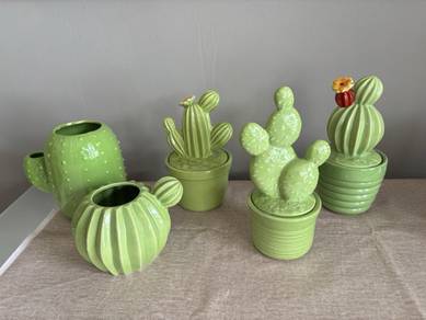 ceramic vase decor