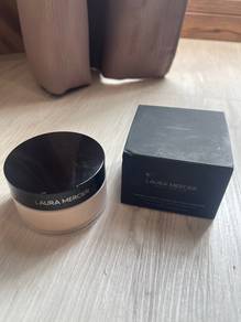 Laura Mercier Translucent Loose Setting Powder