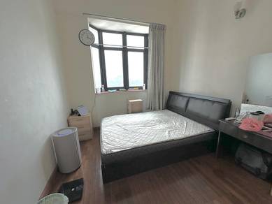 Room in Jalan Sultan Ismail, KUL