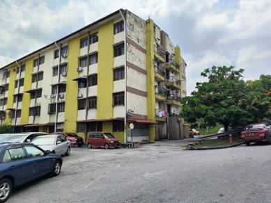 Flat For Sale in Taman Mulia