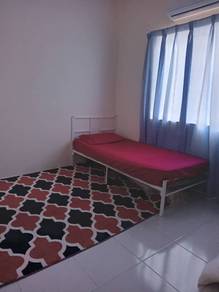 Room in Seri Iskandar, PRK