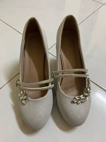 Kasut Khawin/Nikah