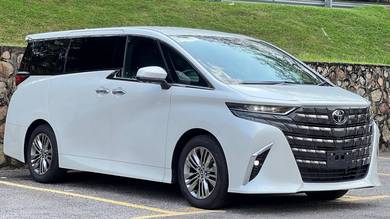 Toyota Alphard Z in Puchong, SGR