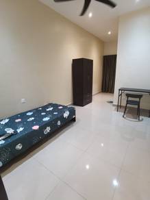 Room in Klang, SGR