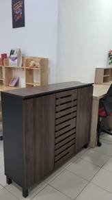 3 door shoe cabinet