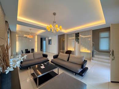 Semi-Detached House For Sale in Ayer Keroh,MLK