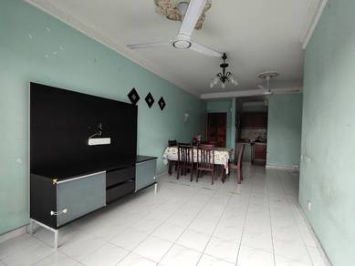 Apartment For Sale in Petaling Jaya,SGR