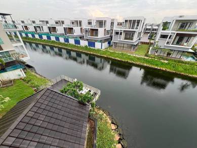 Bungalow House For Sale in Senibong,JHR