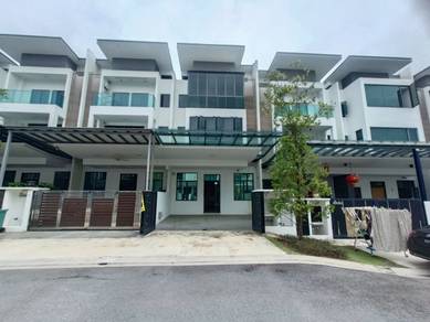 3-storey Terraced House For Sale in Puchong,SGR