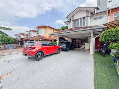 Semi-Detached House For Sale in Shah Alam,SGR