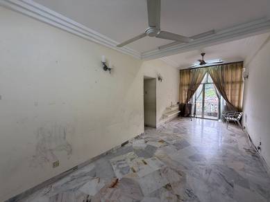 Condominium For Sale in Casa Mila