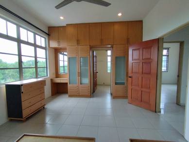 Apartment For Sale in King's Height Apartment