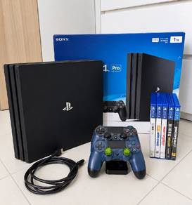 Sony PS4 Pro 1TB fol Sale!