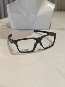 Oakley Eyewear: OX8201-0156 56□13 142