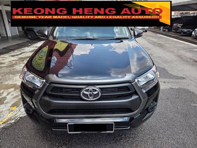 2024 Toyota Hilux E