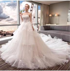 White cream ruffle fishtail wedding dress RB0903