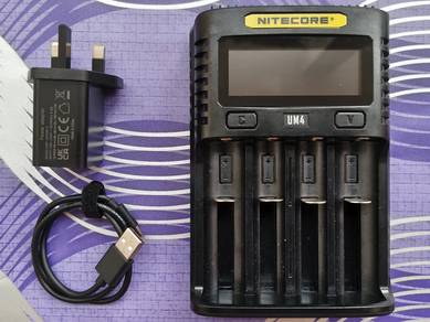 Nitecore UM4 AA AAA 18650 26650 Battery Charger