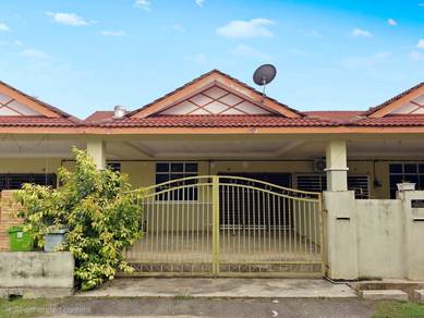 1-storey Terraced House For Sale in Balok,PHG