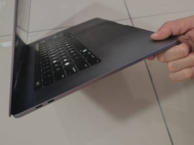 MacBook Pro 15" (2019) Intel Core i9 | 16/512