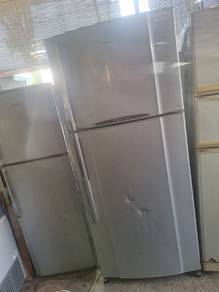 peti sejuk Toshiba 