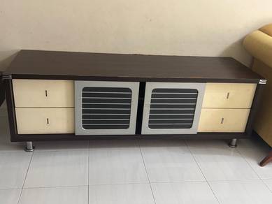 Kabinet / Almari TV terpakai