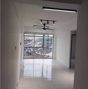Apartment For Sale in Pangsapuri Seri Indah