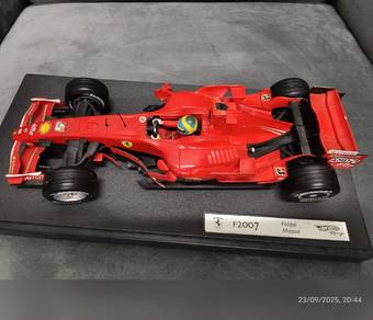 Felipe Massa Ferrari F2007 Hotwheel 1/18
