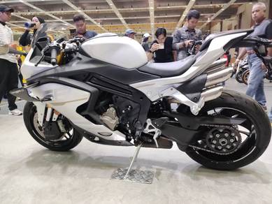 CFMOTO 750SR-S