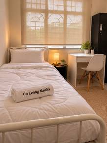 Room in Bukit Beruang, MLK