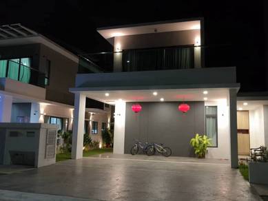 Semi-Detached House For Sale in Puchong,SGR