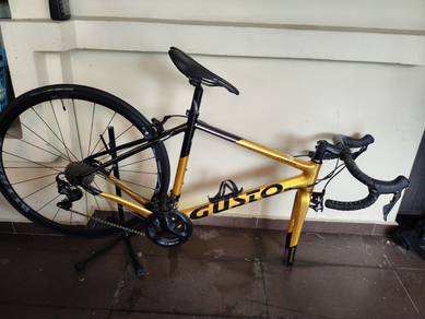 Gusto Sport Cobra Road Bike