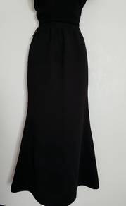 Premium Knitwear Skirt A-Line Skirt Hitam selesa