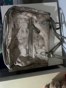 Pre loved COACH Signature handbag/tote