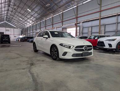 Mercedes Benz A180 A180 STYLE HATCHBACK in Petaling Jaya, SGR