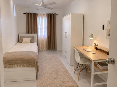 Room in Bandar Tasik Selatan, KUL