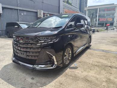 Toyota Alphard Z in Old Klang Road, KUL